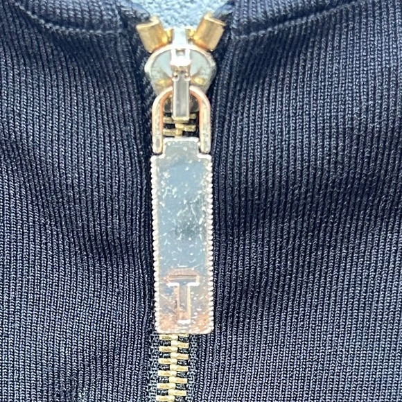 Ted Baker Wytney Black & Gold Cold Shoulder Skater Dress Size 3 - Picture 5 of 16